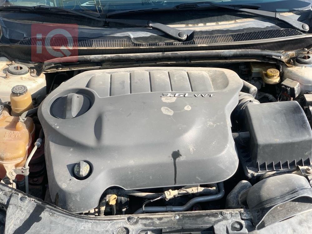 Chrysler 200